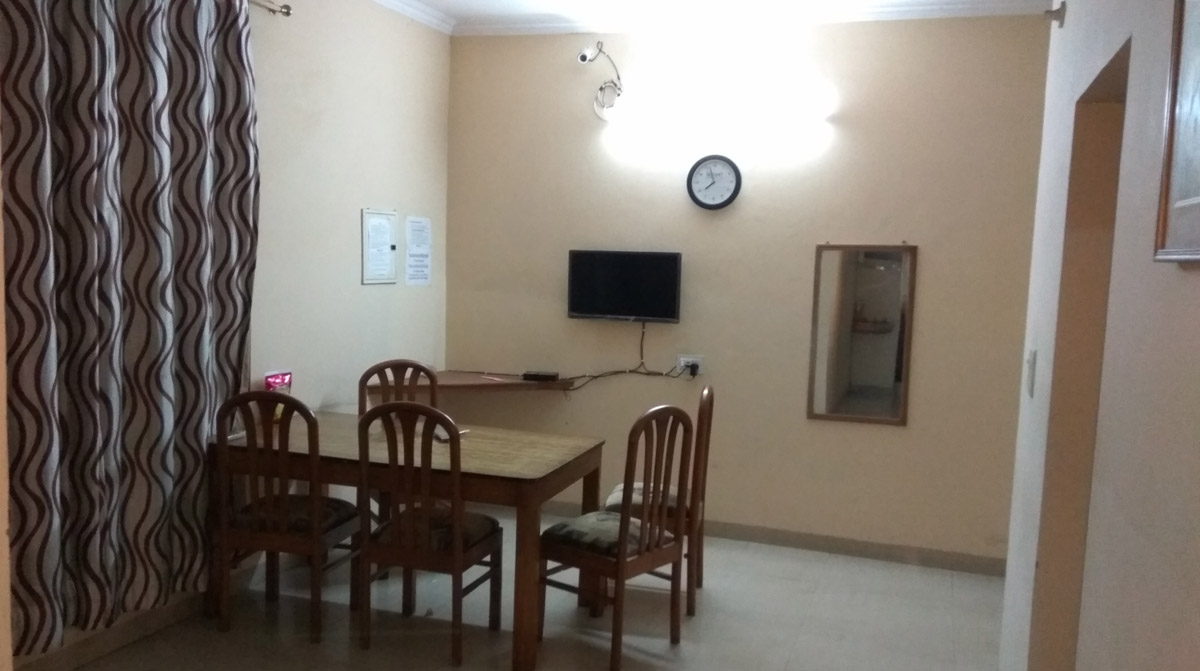 pg room in pg panchkula best quality and big rooms